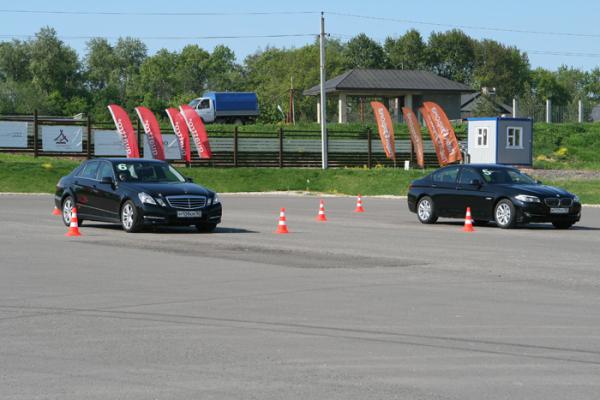Audi A6 7 серии: плечом к плечу с «одноклассниками»